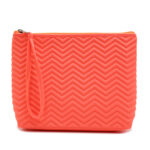 Necessaire com textura de Linhas Moldada